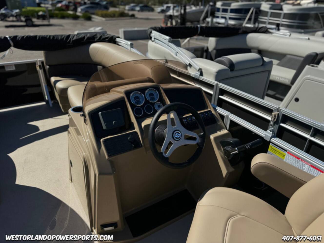A photo of this 2025 Sylvan 822 LZ