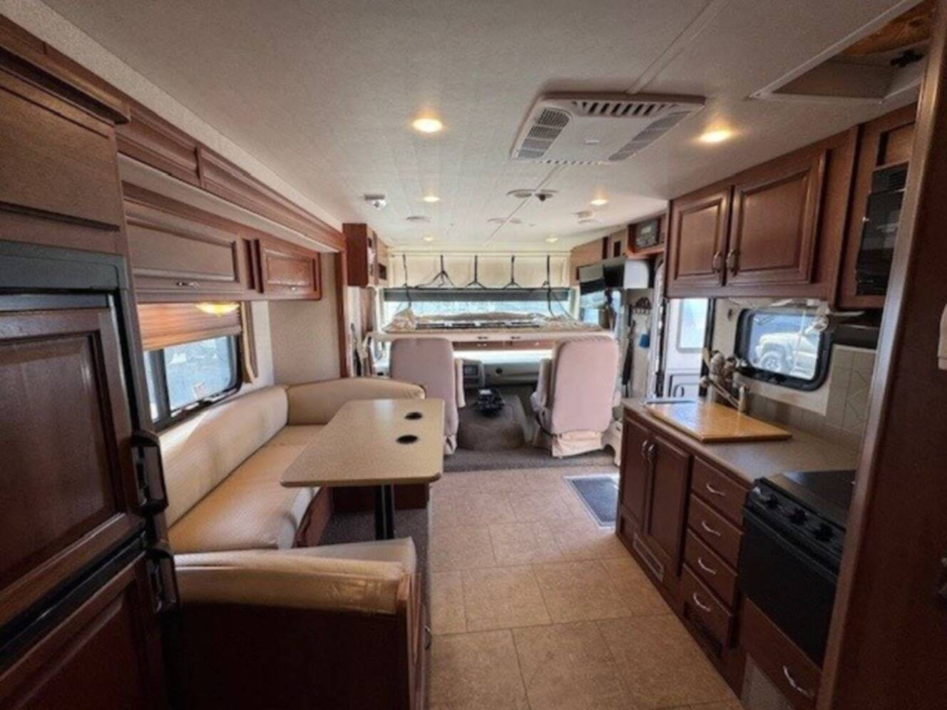 A photo of this 2016 Fleetwood STORM 28MS