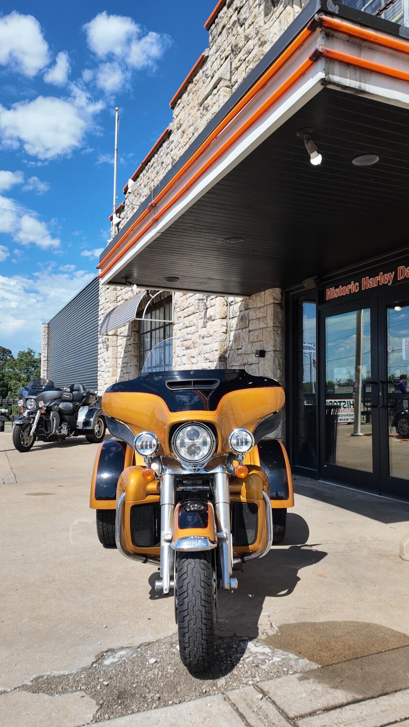 2023 Harley-Davidson Tri Glide Ultra ULTRA CLASSIC in Topeka, KS