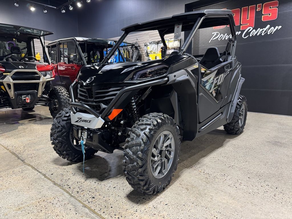 2025 CFMOTO ZFORCE 950 Trail in reedsburg WI