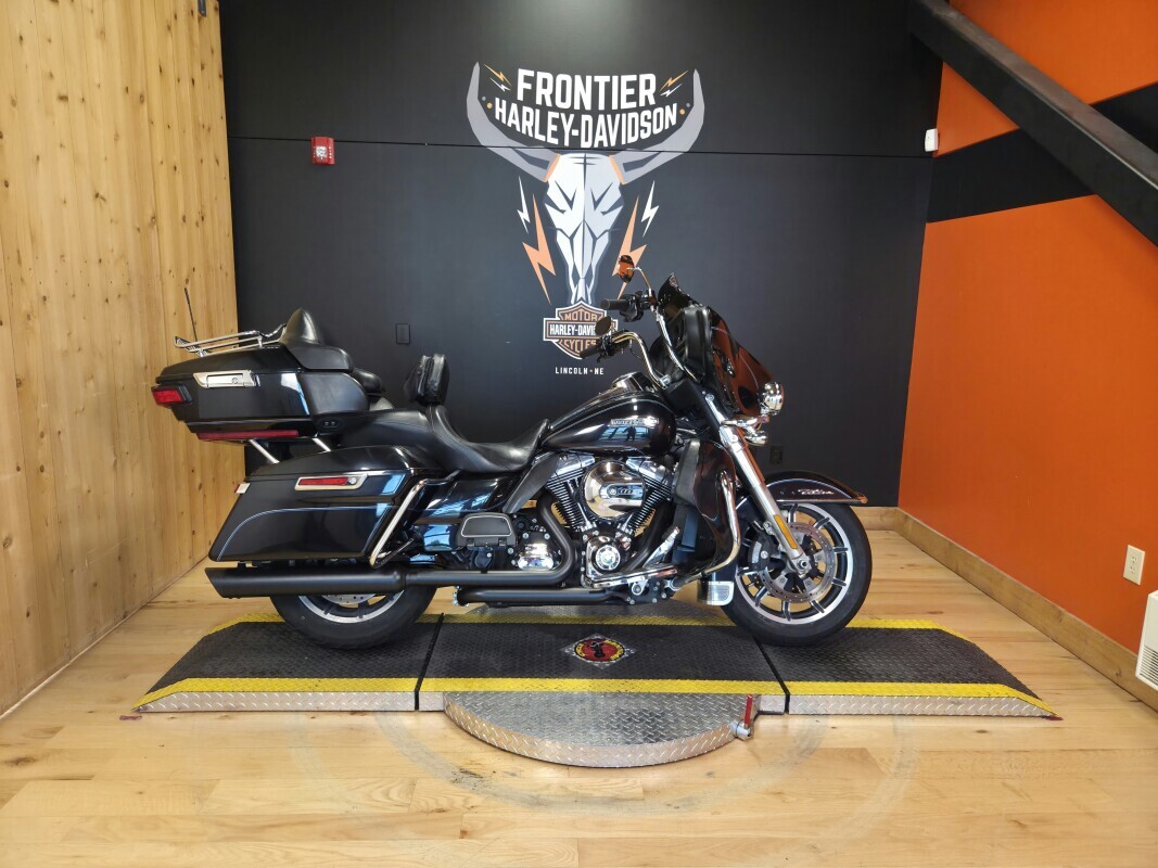 2014 Harley-Davidson Electra Glide Ultra Classic ULTRA CLASSIC FLHTCU in Winterville, NC