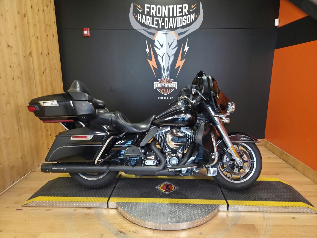 2015 Harley-Davidson Electra Glide Ultra Classic ULTRA CLASSIC FLHTCU in Winterville, NC