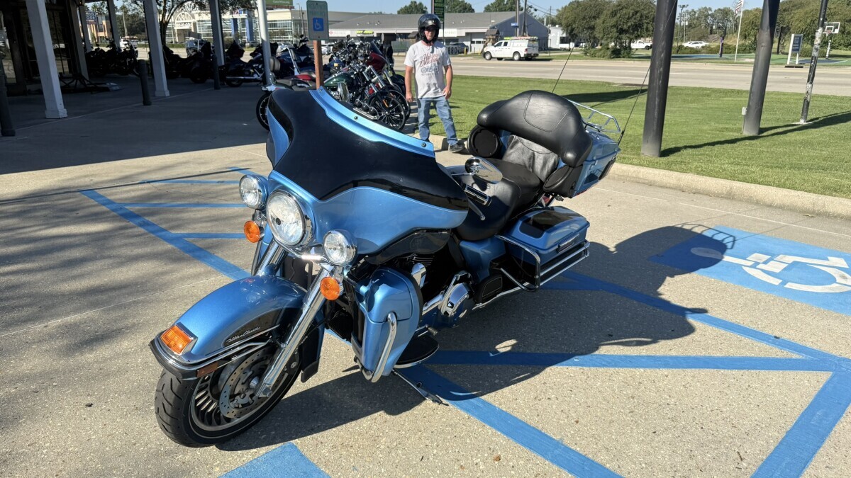 2011 Harley-Davidson Electra Glide Ultra Classic ULTRA CLASSIC FLHTCU in Winterville, NC