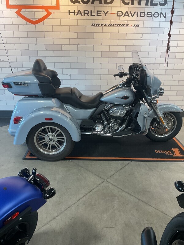 2023 Harley-Davidson Tri Glide Ultra ULTRA CLASSIC in Winterville, NC