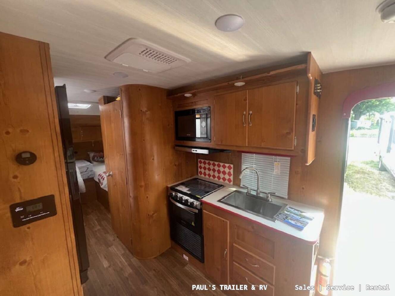 A photo of this 2027 Gulf Stream Vintage Cruiser 23TWS