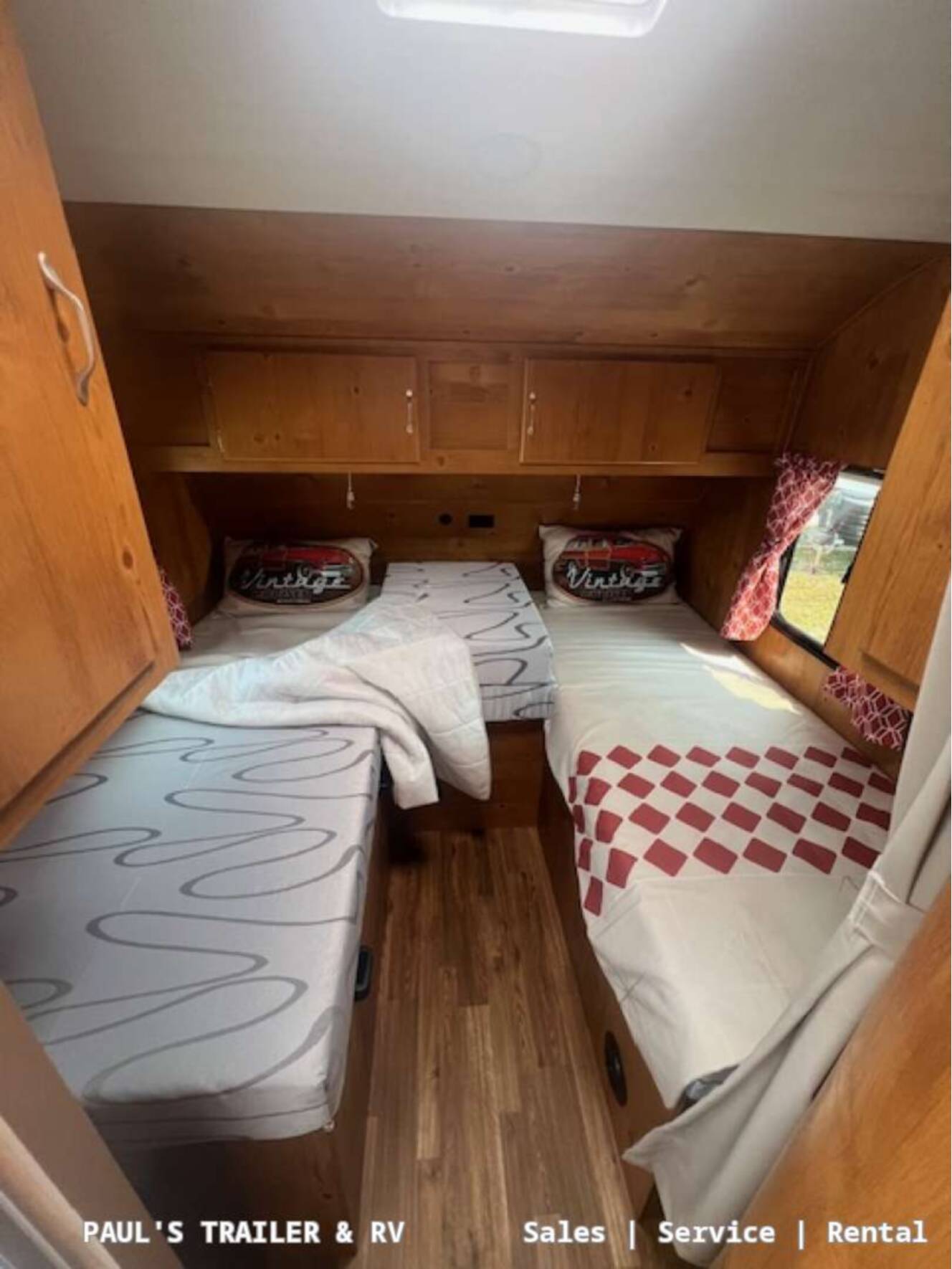 A photo of this 2027 Gulf Stream Vintage Cruiser 23TWS