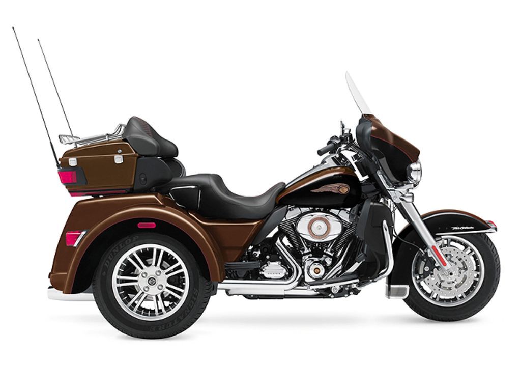 2013 Harley-Davidson® FLHTCUTAE - Tri Glide® Ultra Classic® 110th Anniversa ULTRA CLASSIC® in Chattanooga, TN