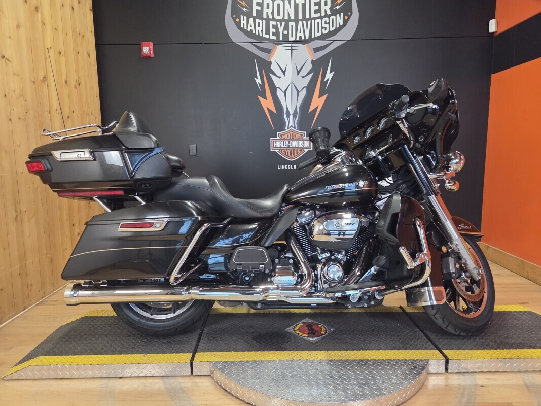 2017 Harley-Davidson Ultra Limited ULTRA LIMITED in Winterville, NC