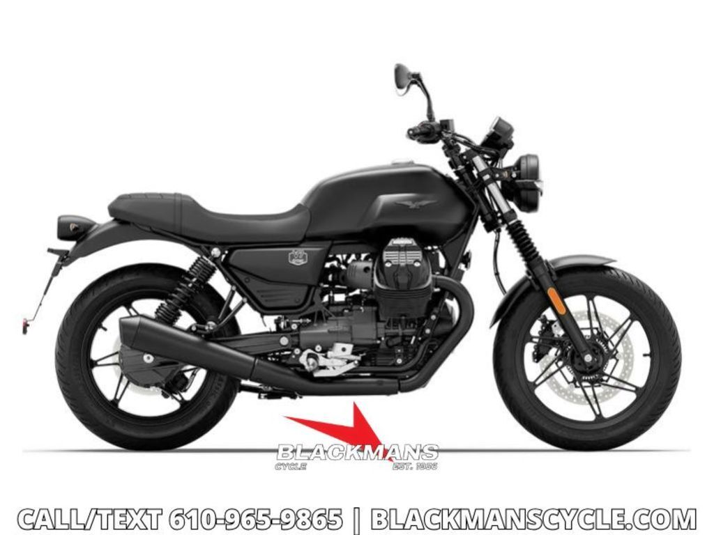 2027 Moto Guzzi V7 Stone STONE in Emmaus, PA