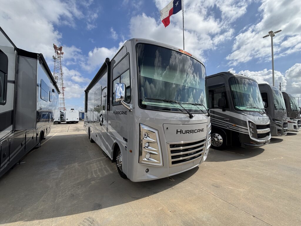 2026 Thor Motor Coach Hurricane 29L in spring TX