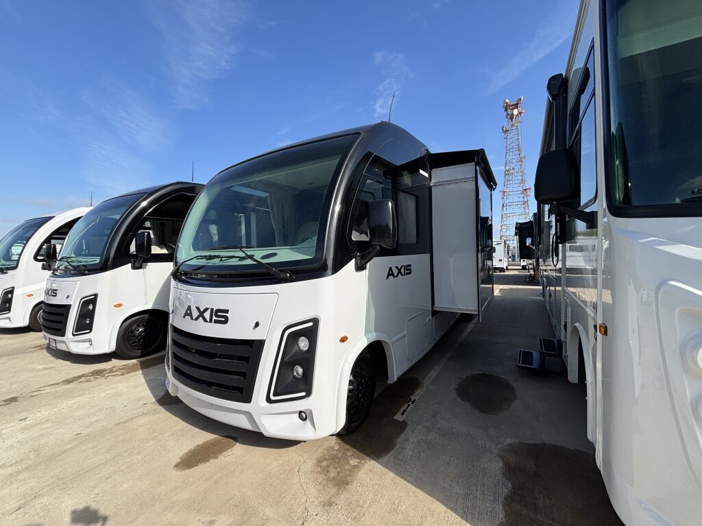 2026 Thor Motor Coach Axis 26.2 in spring TX