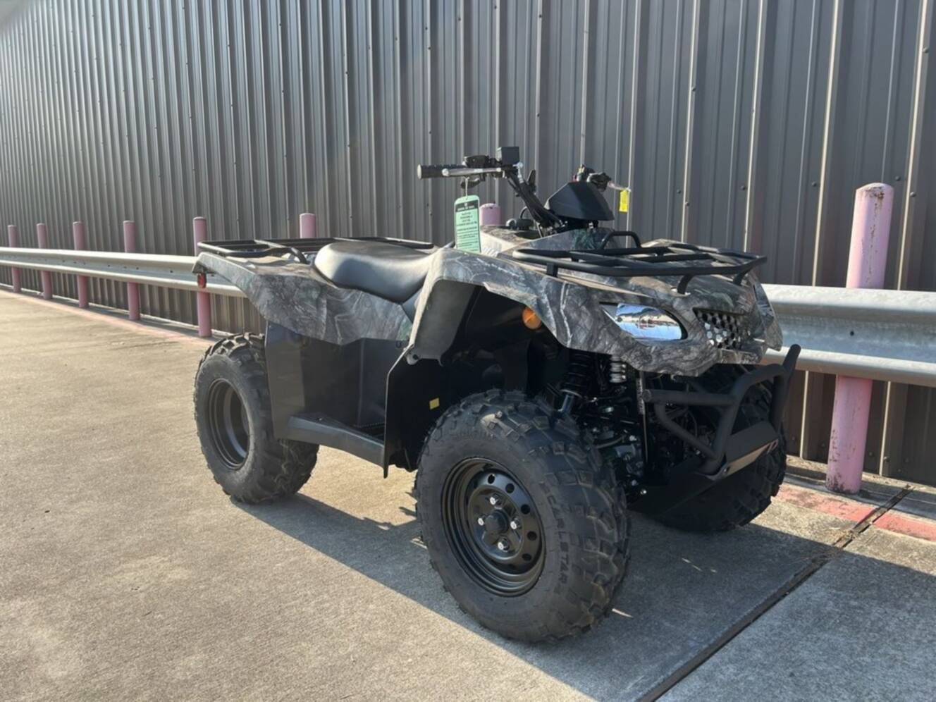 A photo of this 2025 Suzuki KingQuad 400 FSi