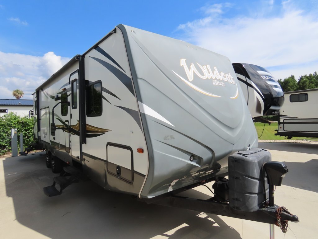 2016 Forest River WILDCAT MAXX 30DBH in conroe TX