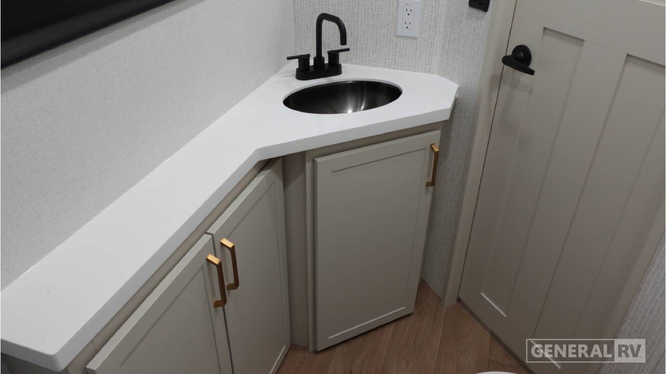 A photo of this 2027 Grand Design IMAGINE 2800BH