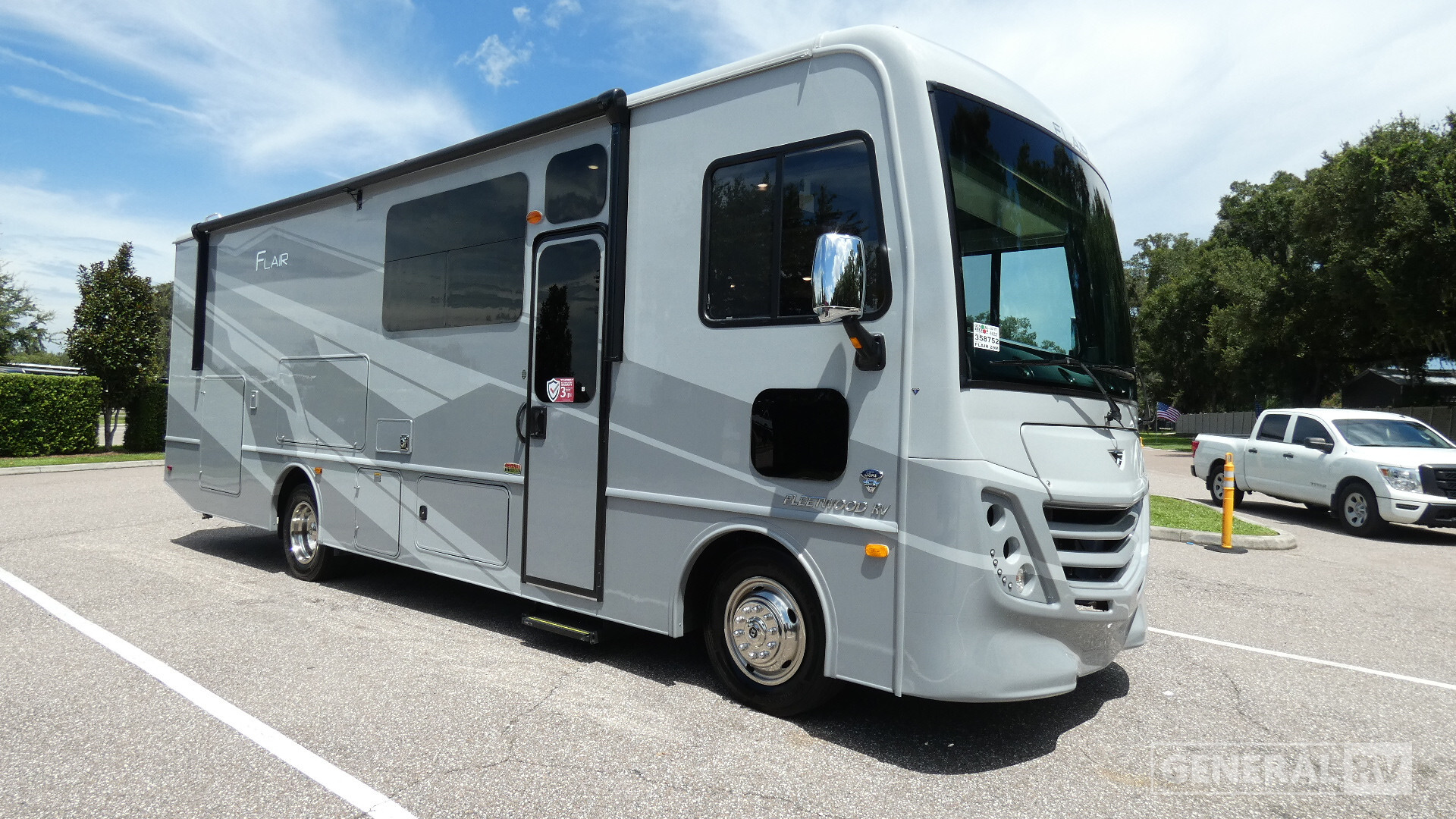 2027 Fleetwood FLAIR 29M in dover FL