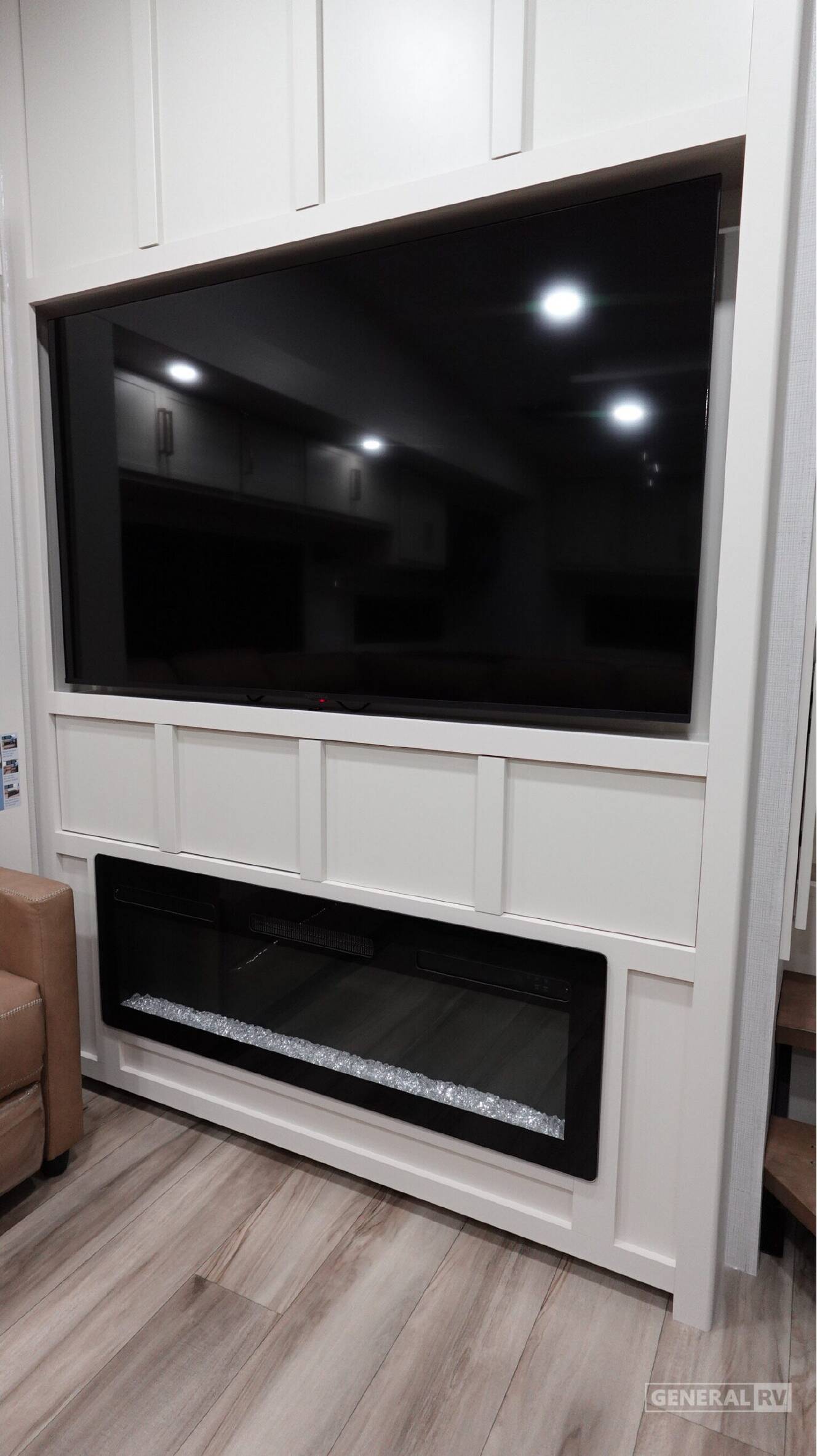 A photo of this 2027 Brinkley MODEL Z 2700