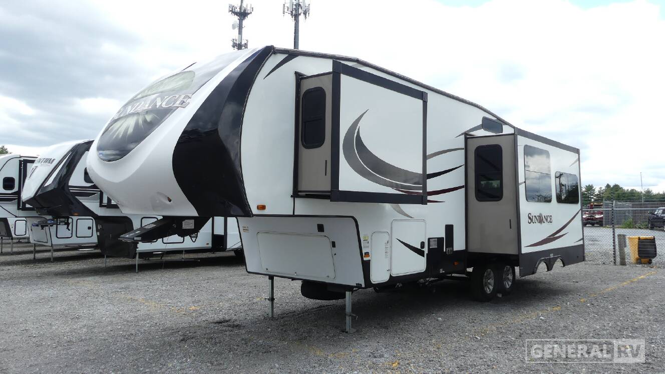 A photo of this 2016 Heartland SUNDANCE 2880RLT
