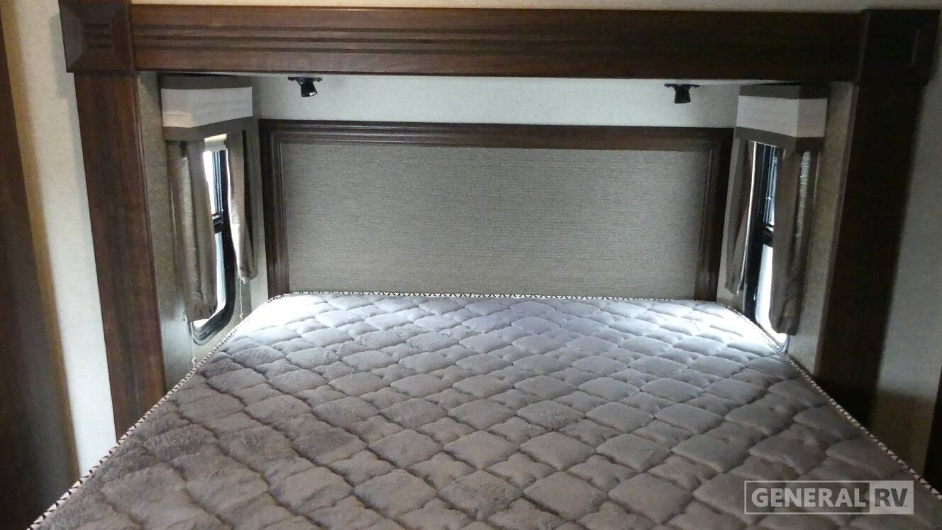 A photo of this 2016 Heartland SUNDANCE 2880RLT