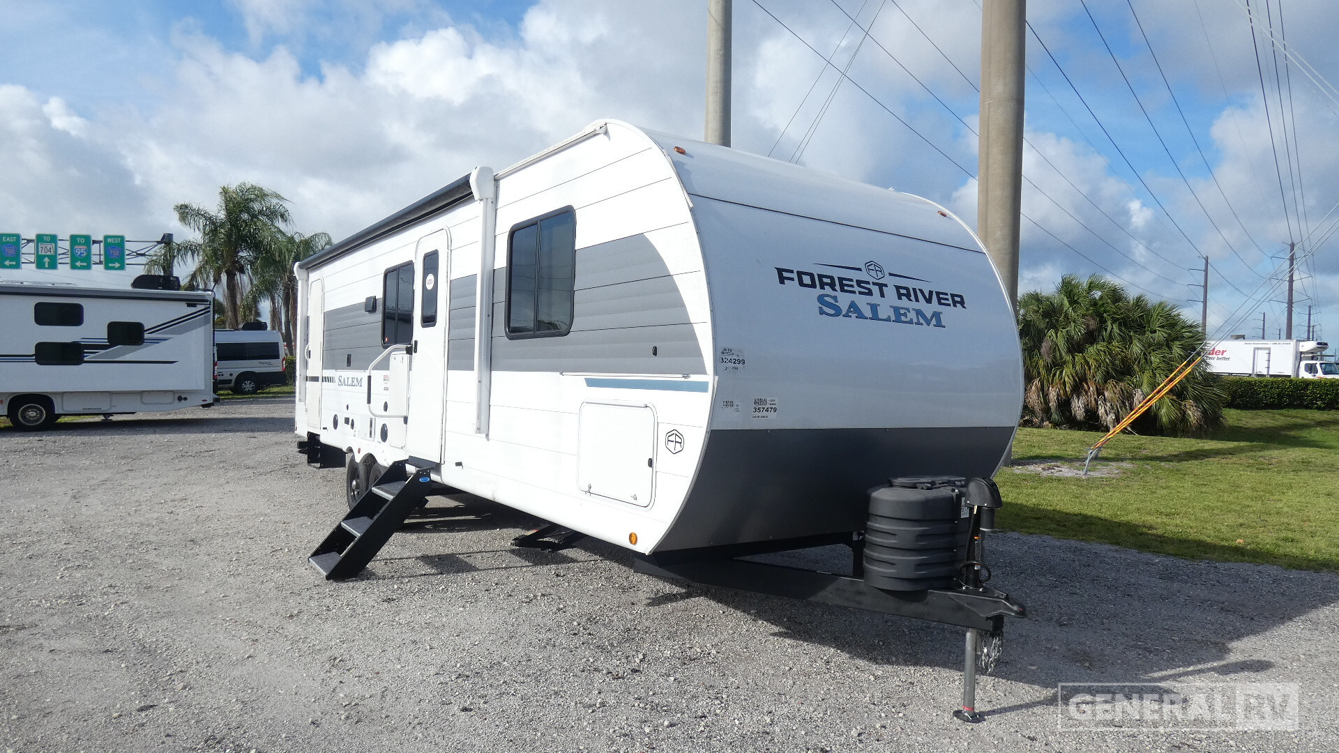 2025 Forest River SALEM 26DBUD in west palm beach FL