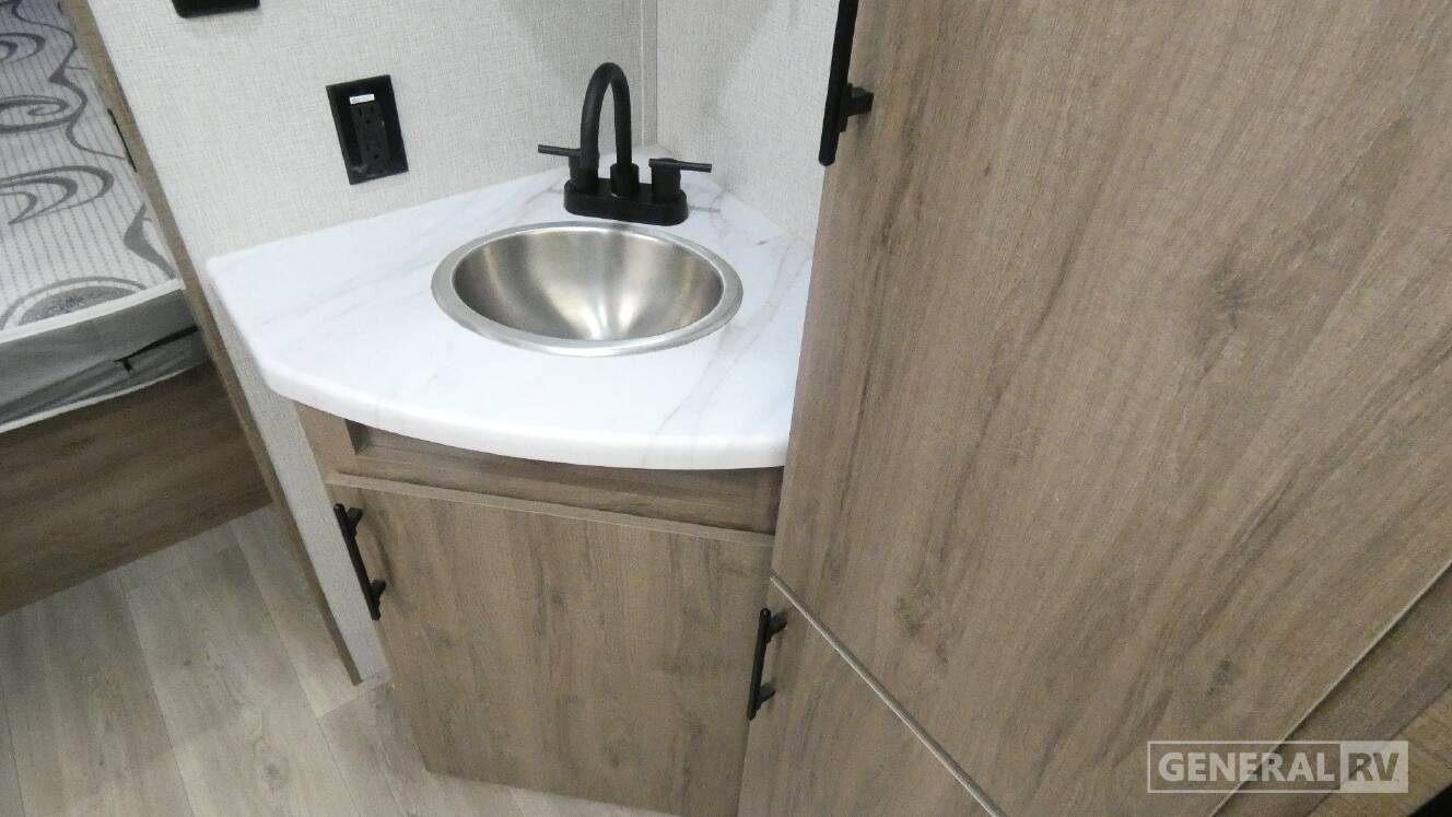 A photo of this 2025 Grand Design IMAGINE 3210BH
