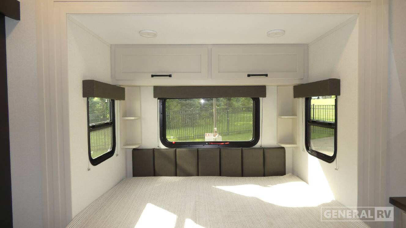 A photo of this 2026 Grand Design Momentum G-Class 21G