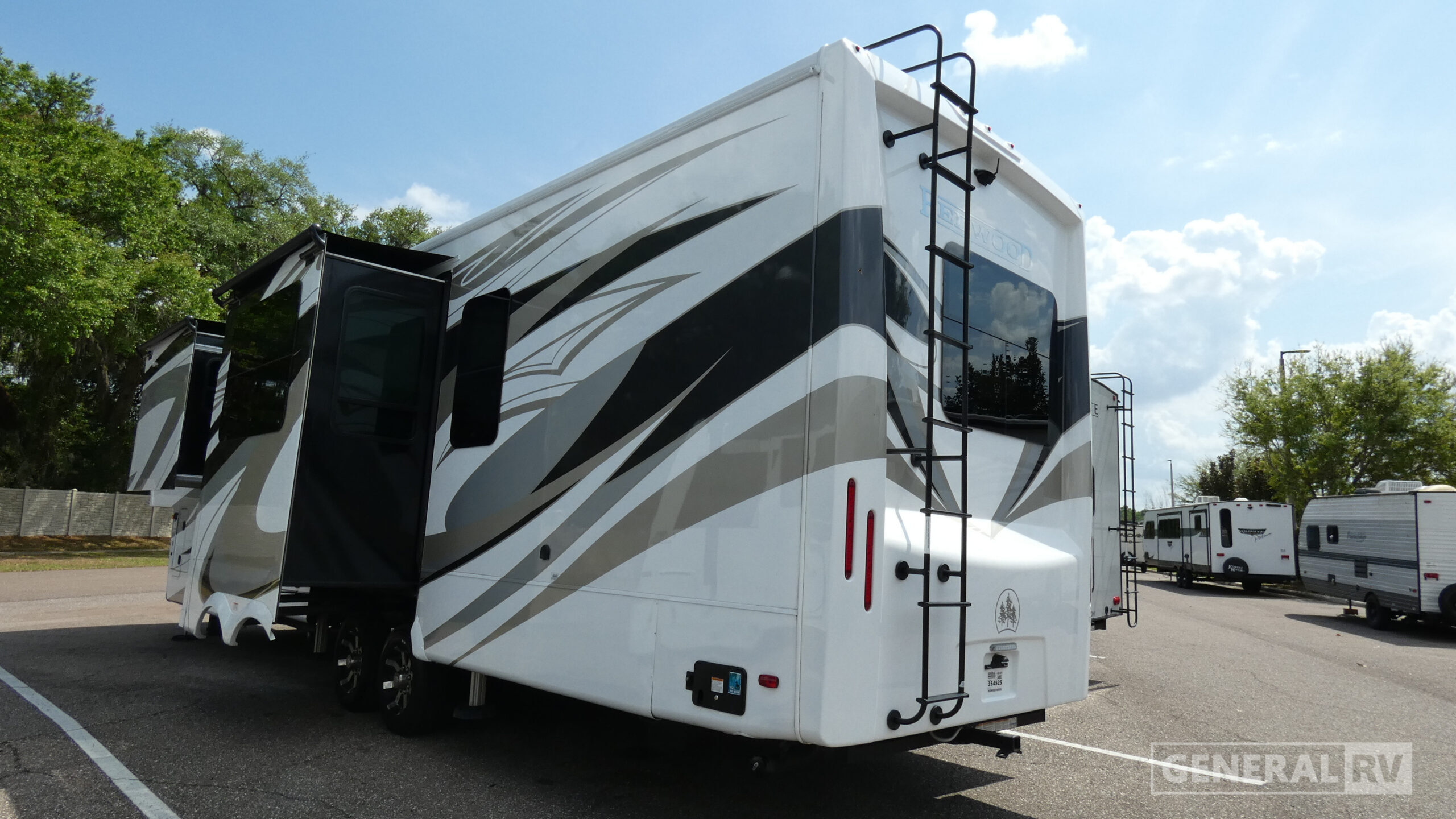 2024 Crossroads Rv REDWOOD 4001LK in orange park FL