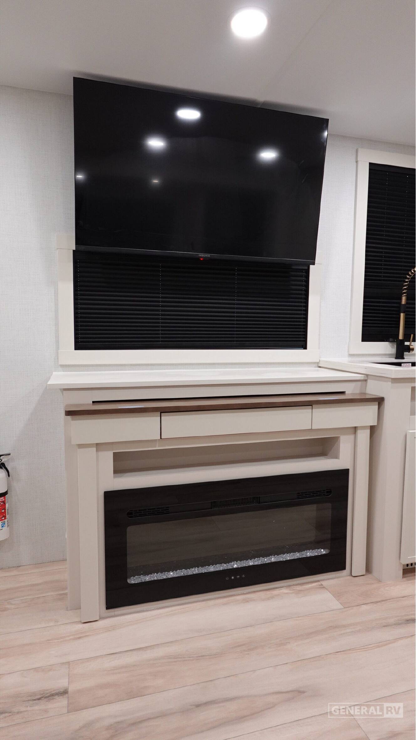 A photo of this 2026 Brinkley MODEL I 275
