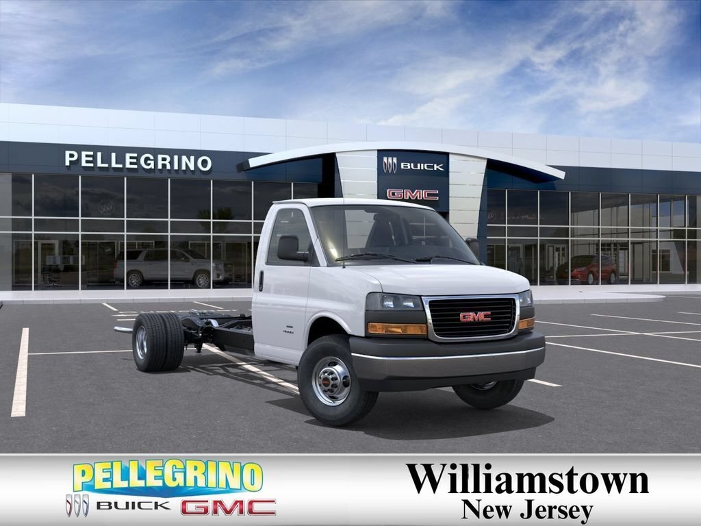 2026 GMC Savana Cutaway 3500 in Williamstown, NJ