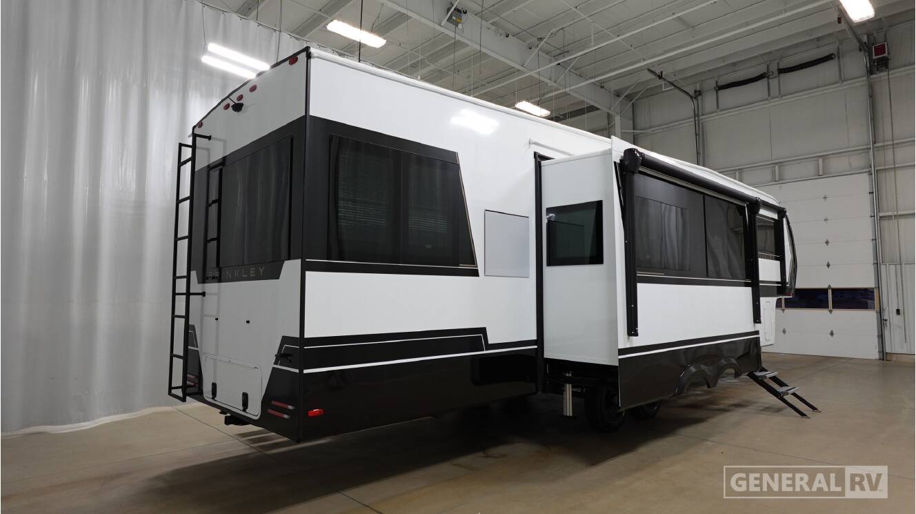 A photo of this 2027 Brinkley MODEL Z 3515