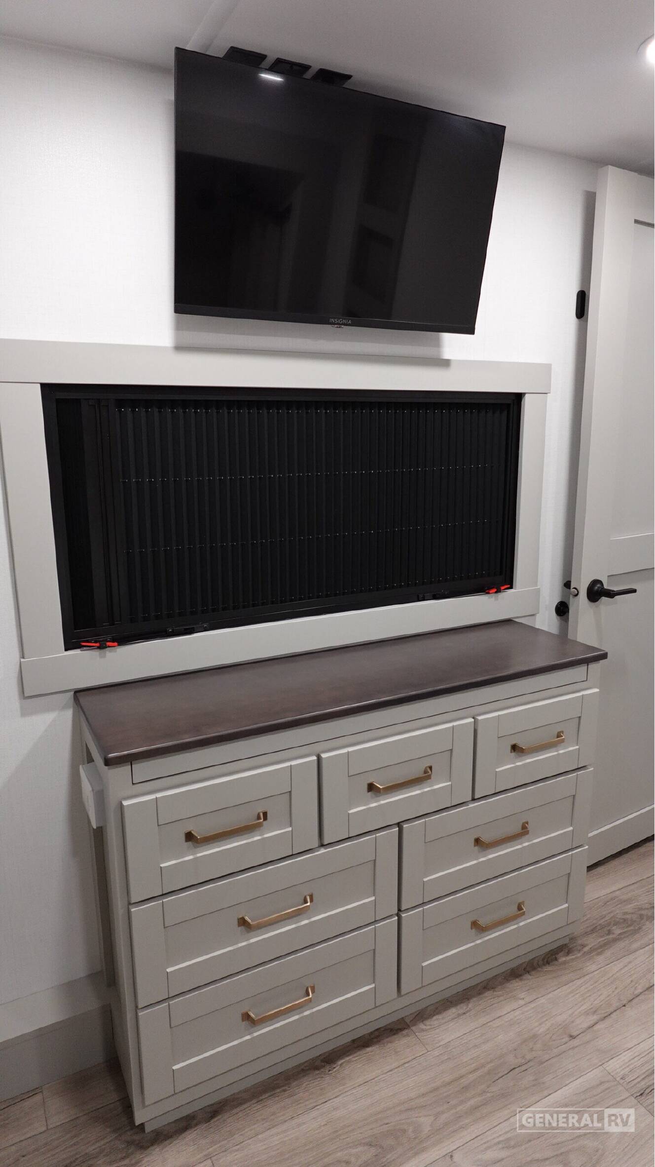 A photo of this 2027 Brinkley MODEL Z 3515