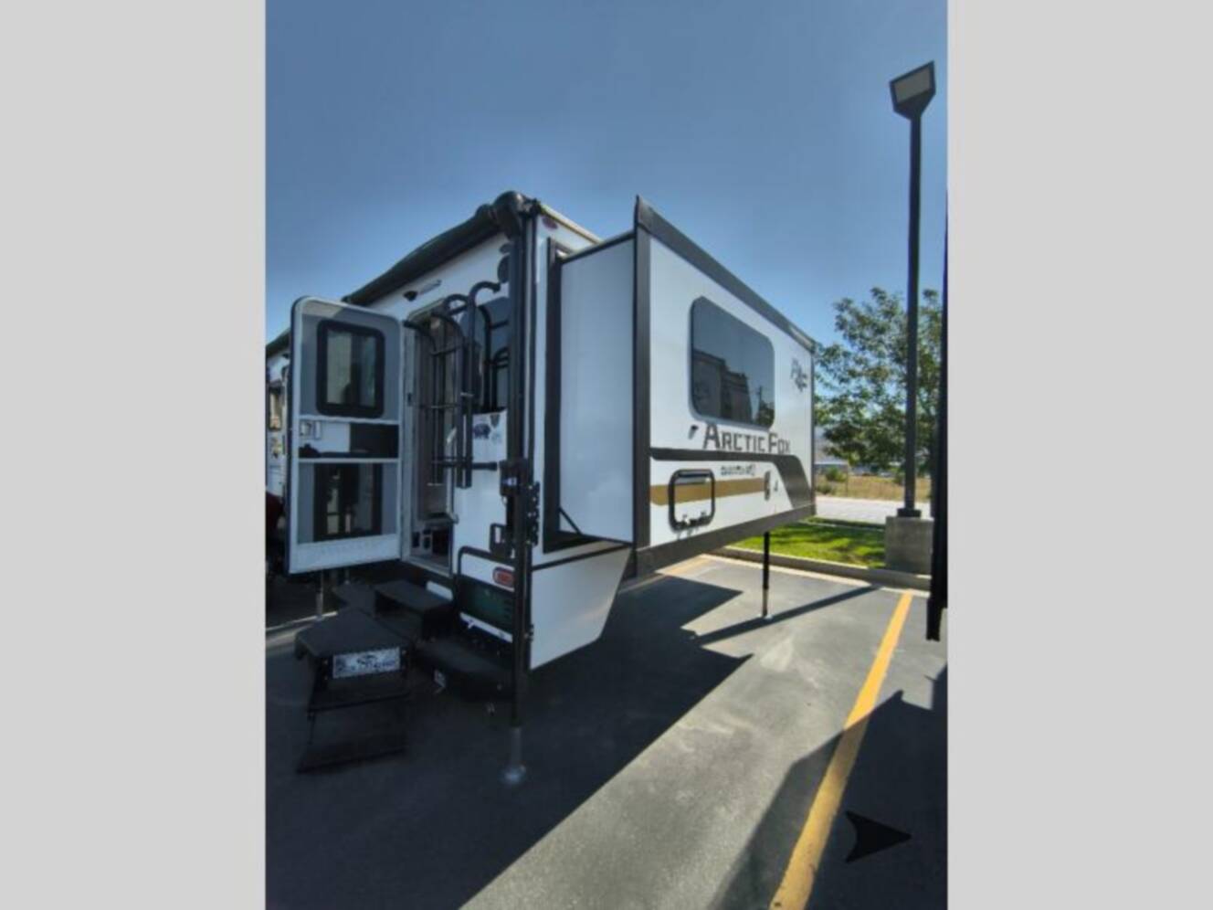 A photo of this 2027 Northwood Arctic Fox 990