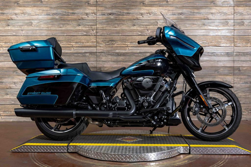 2026 Harley-Davidson Street Glide FLHX in Alton, IL