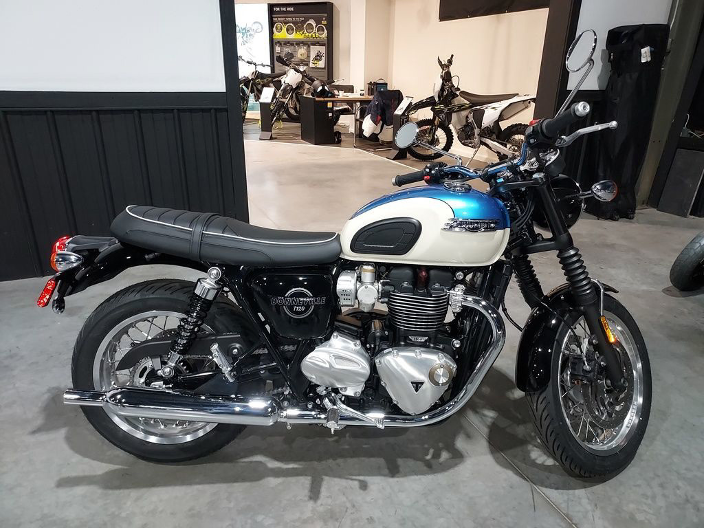 2026 Triumph Bonneville T120 Base BASE in Camp Hill, PA
