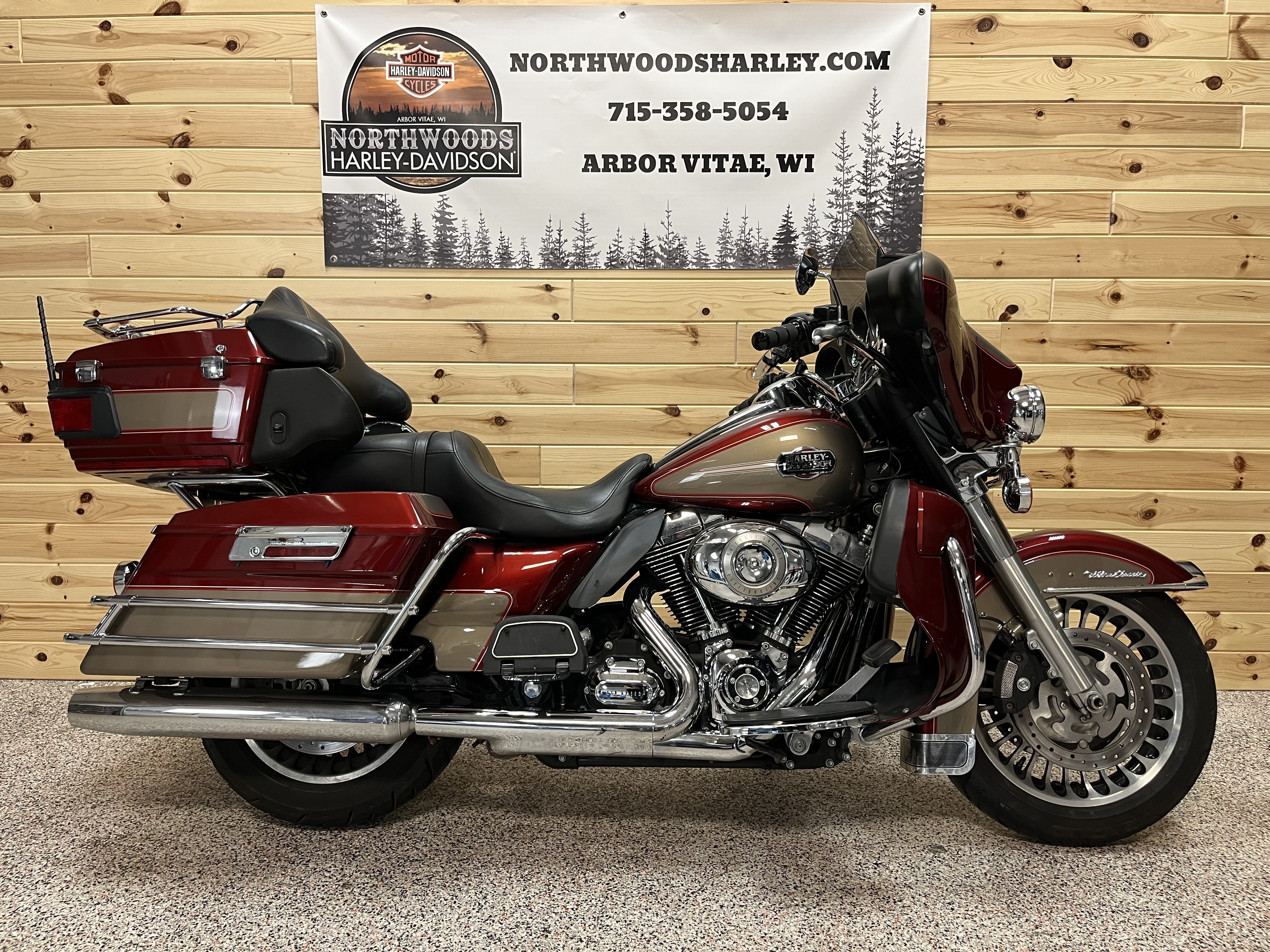 2009 Harley-Davidson Ultra Classic® Electra Glide® ULTRA CLASSIC FLHTCU in Woodruff, WI