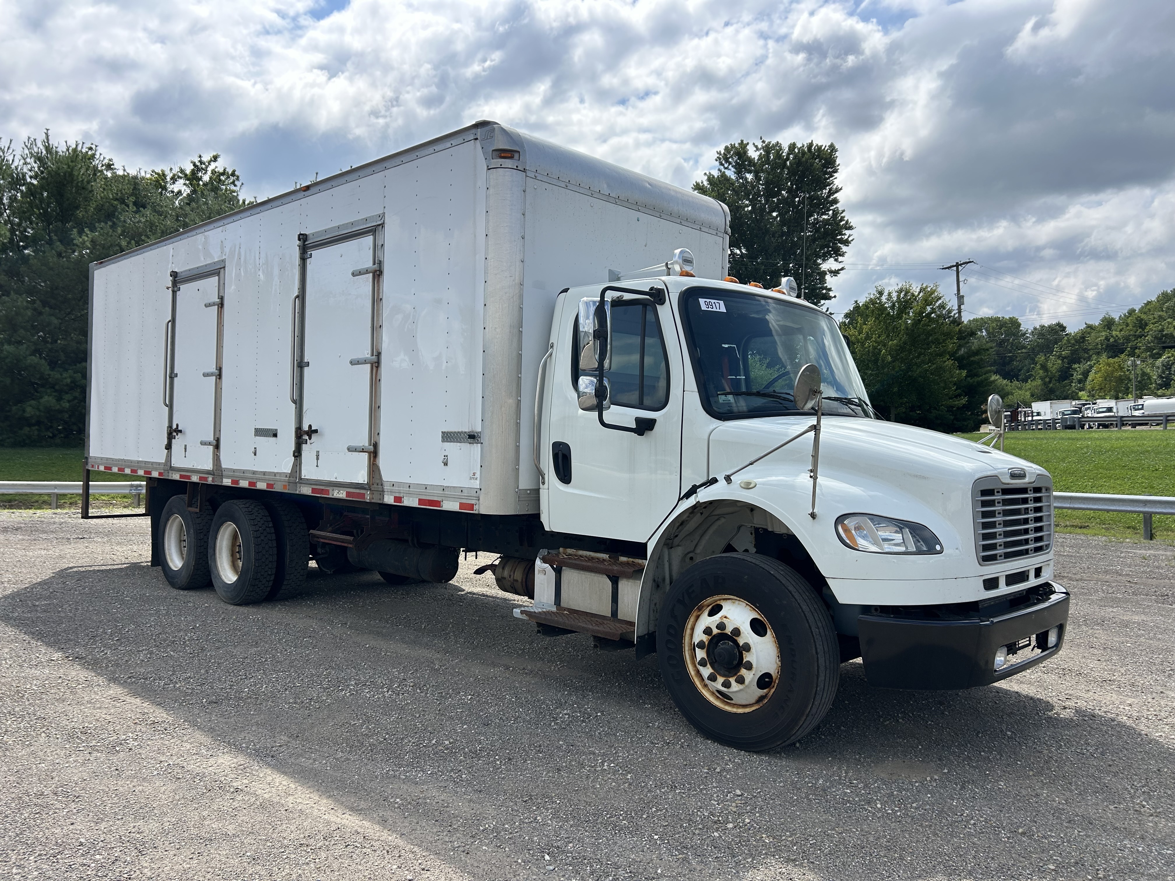 2018 FREIGHTLINER BUSINESS CLASS M2 106 in Mount Vernon, OH