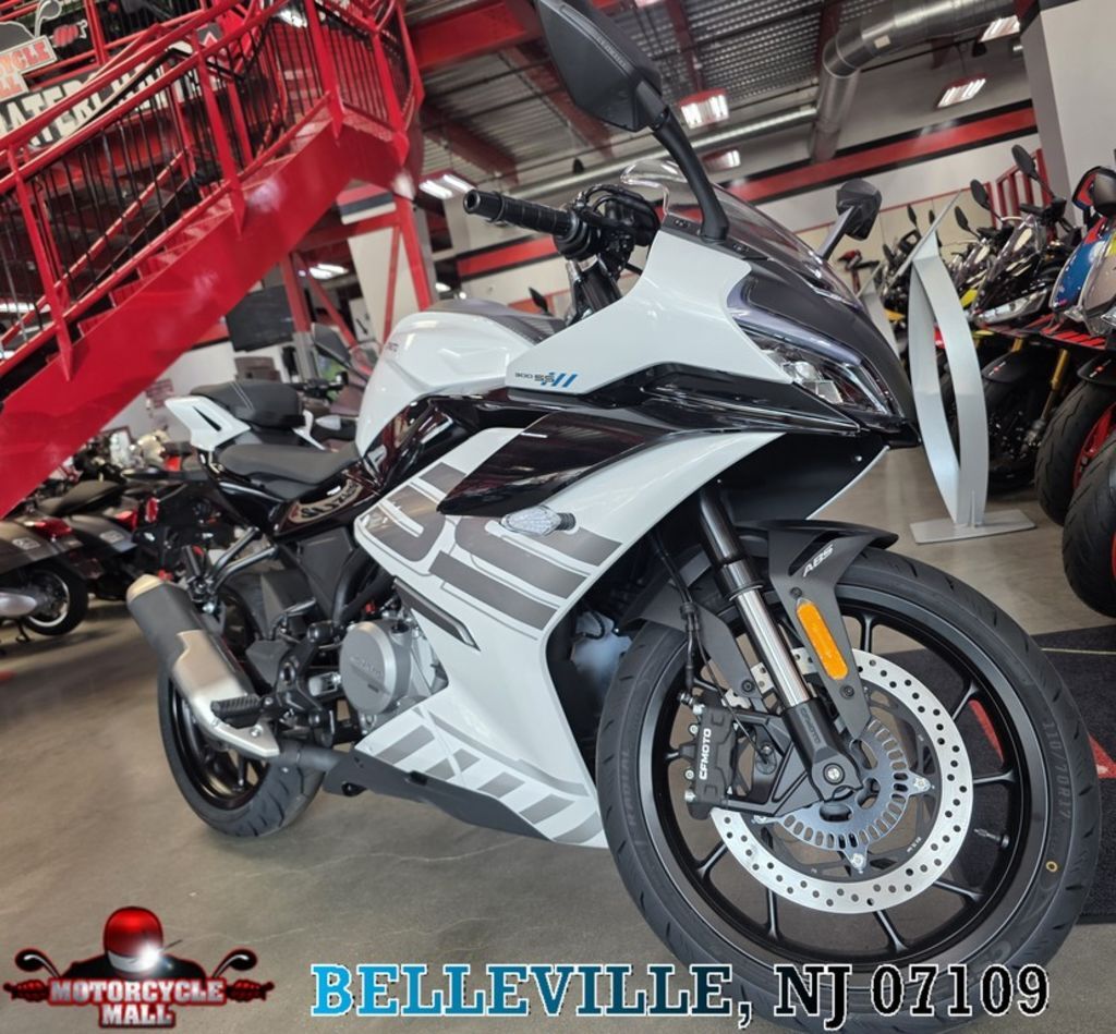 2026 CFMOTO 300SS SS in Belleville, NJ