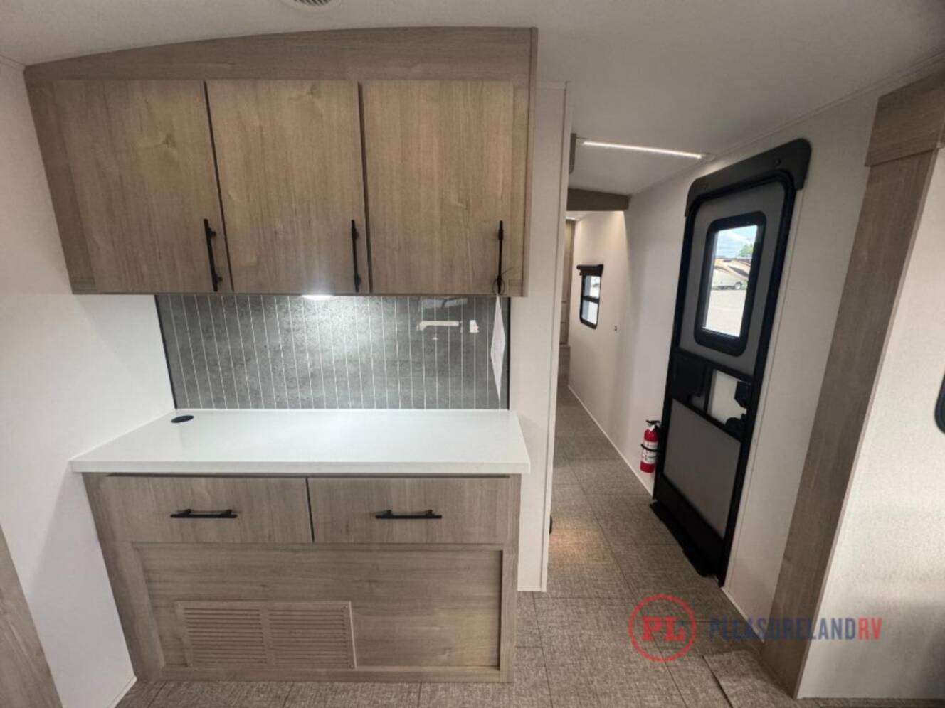 A photo of this 2025 Grand Design Imagine 2970RL
