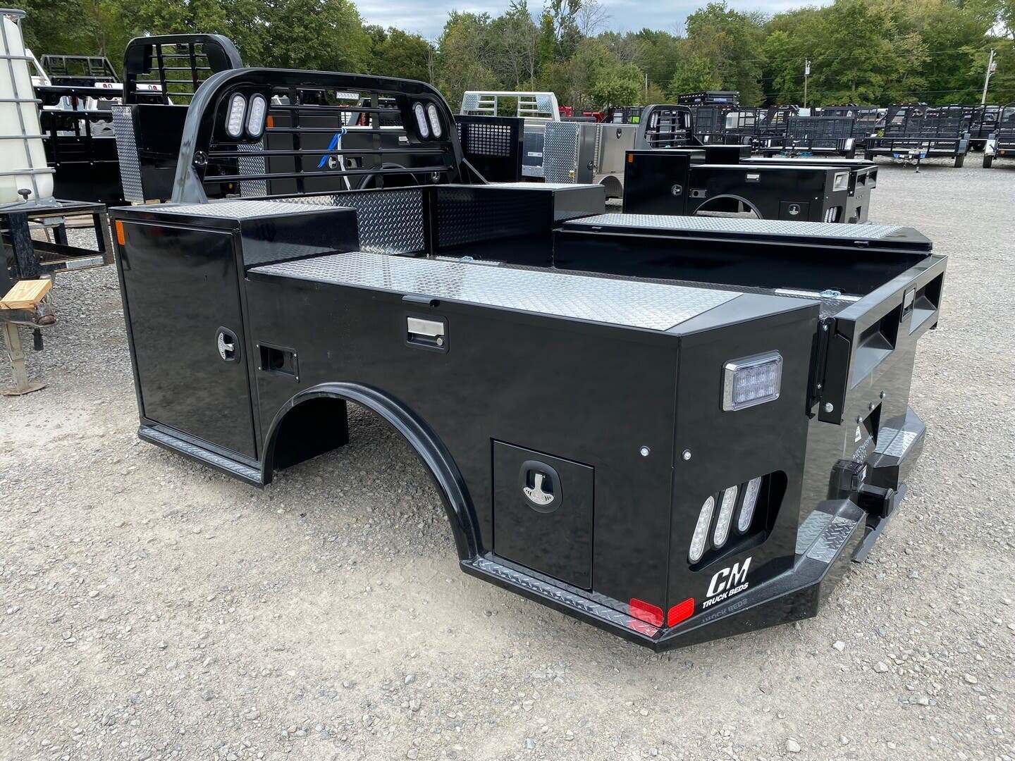 2022 CM TRAILERS TM-102/97/56/42 8.6 DUAL WHL LONGBED in Mount Vernon, IL