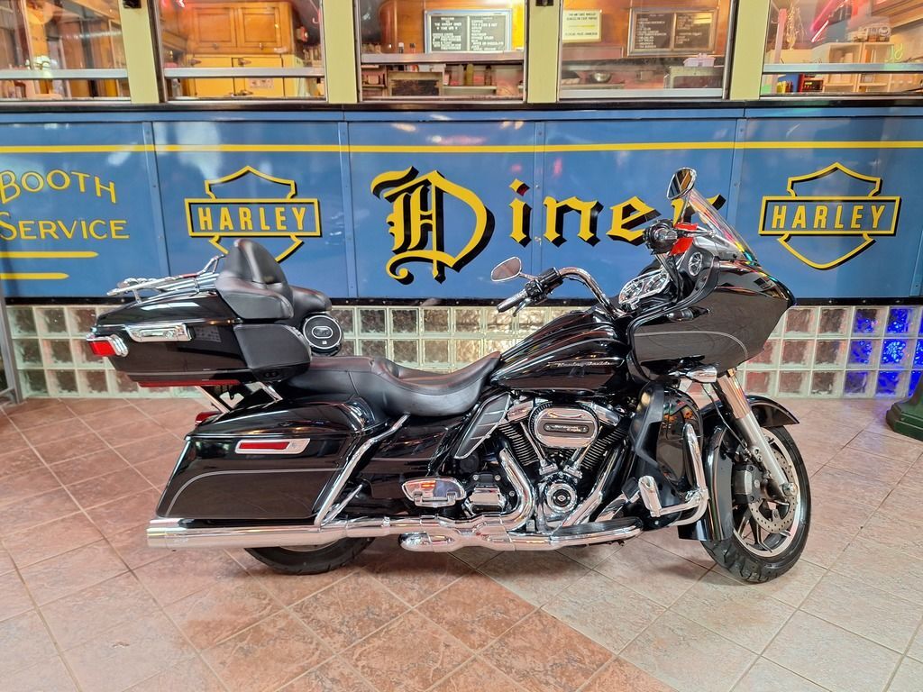 2017 Harley-Davidson® FLTRU - Road Glide® Ultra ULTRA in Bedford Heights, OH