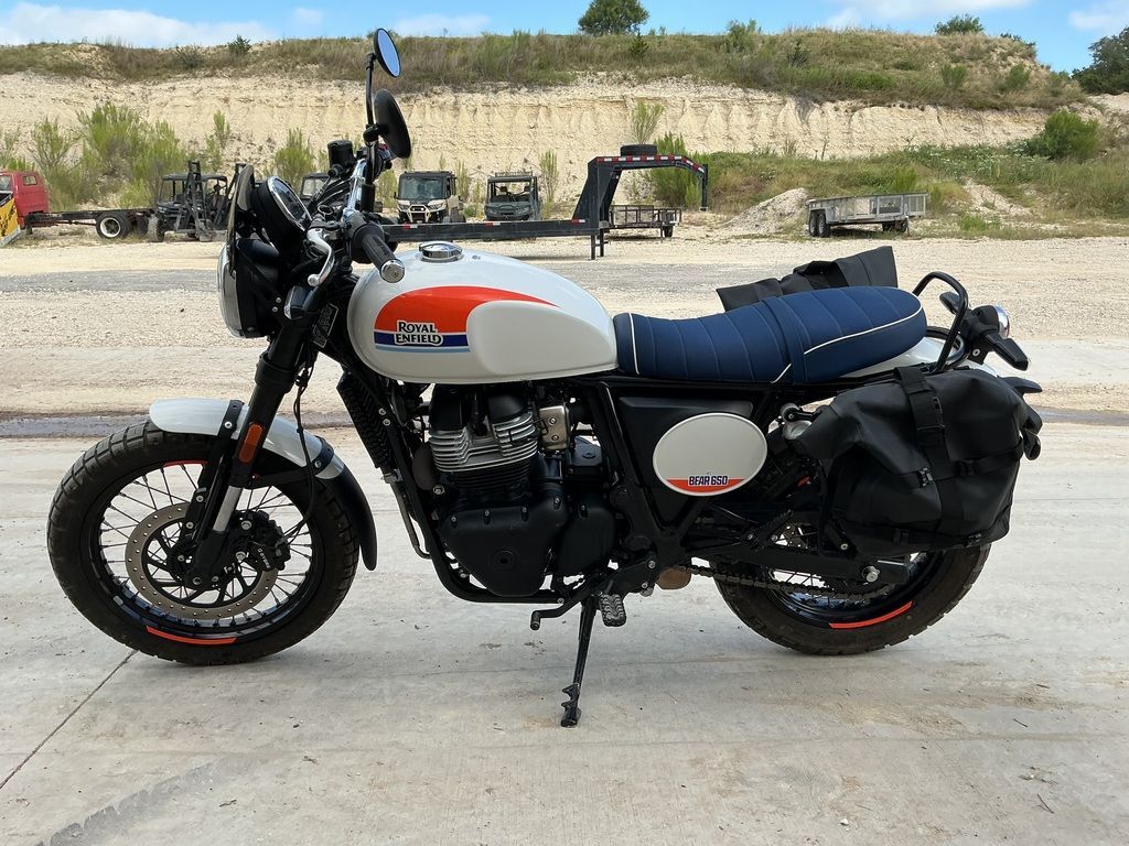 2025 Royal Enfield Bear 650 Boardwalk White 650 in Kerrville, TX