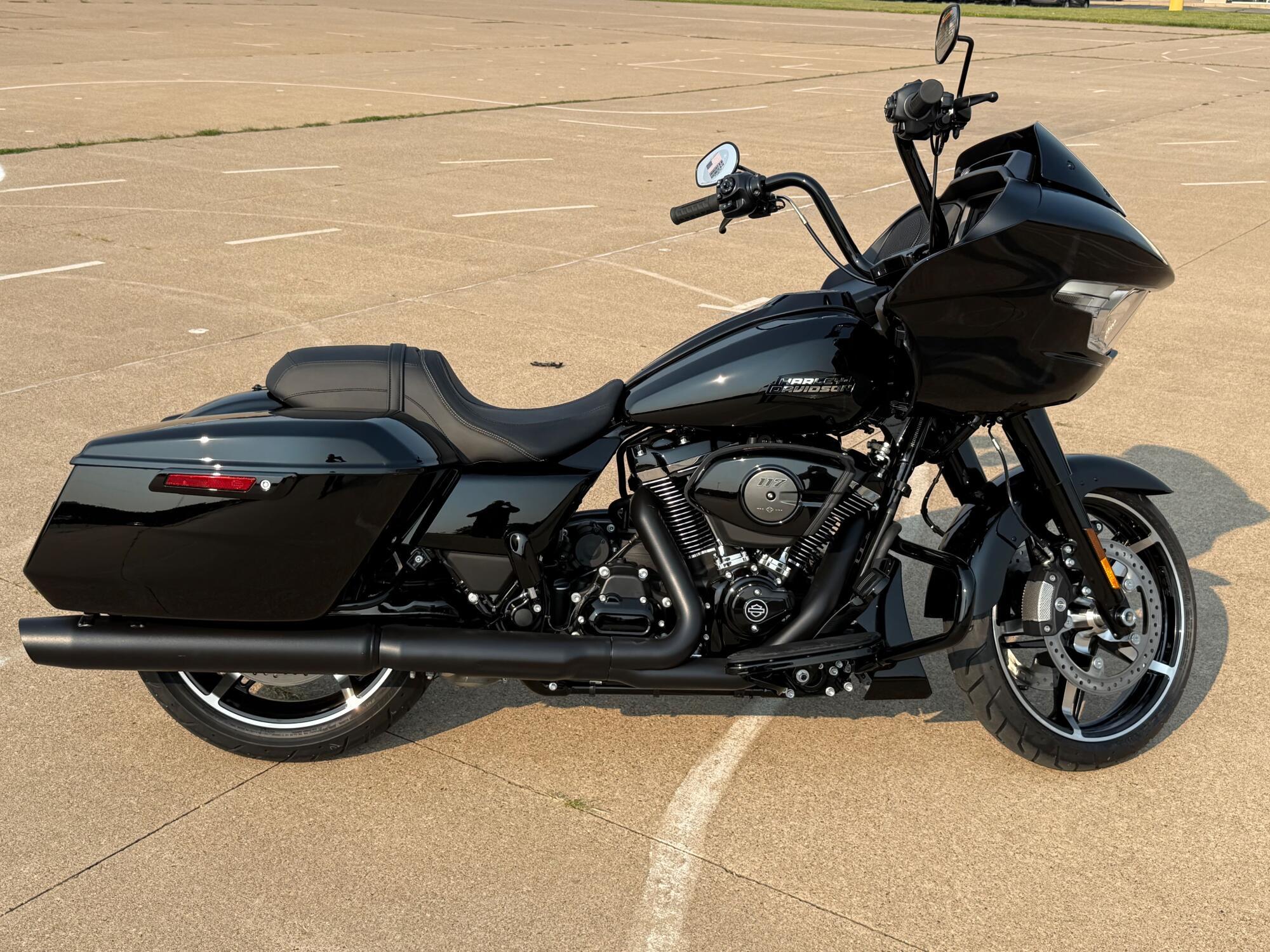 2026 Harley-Davidson Road Glide in Clinton, IA