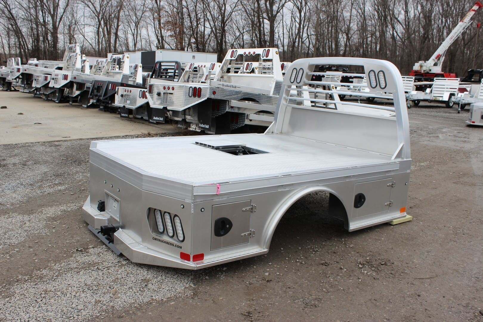 2026 CM TRAILERS ALSK-102/84/57/42 8.5 SINGLE WHEEL LONGBED FORD/CH in Mount Vernon, IL