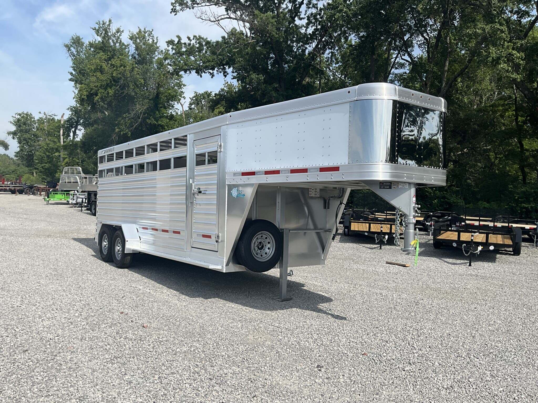 2027 Featherlite 8117-6720 in Mount Vernon, IL