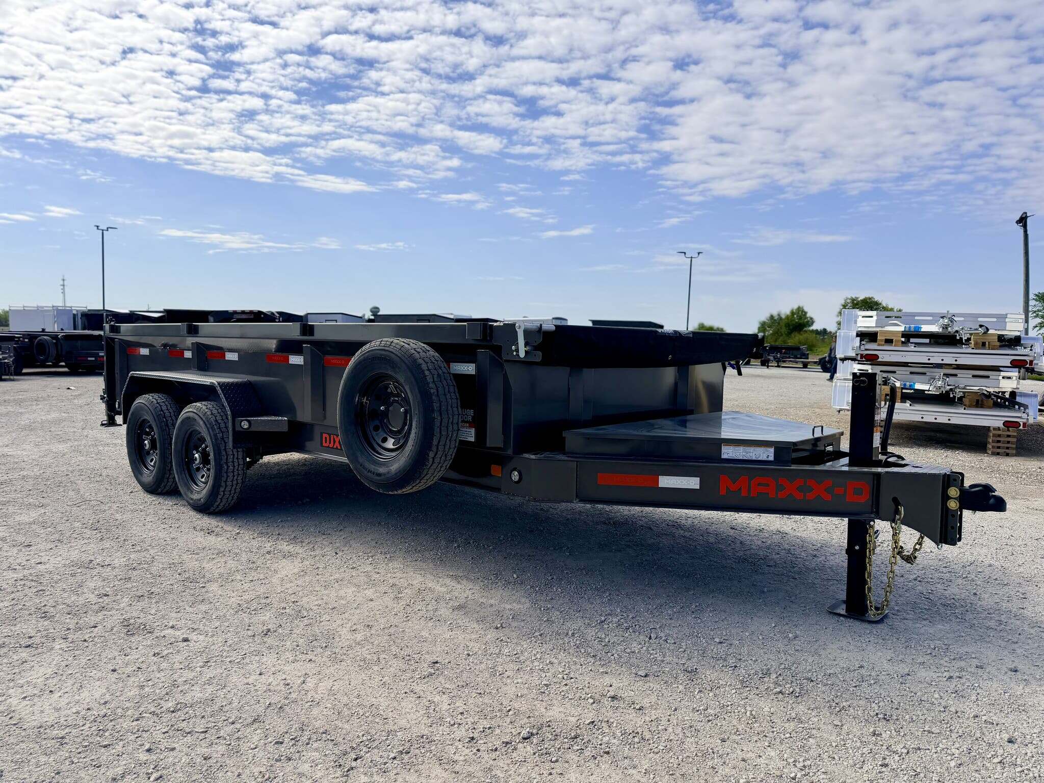2027 MAXX-D DJX 83X16 - 12" O.C. - SPARE - WIRELESS REMOTE - 7GA in Goodfield, IL
