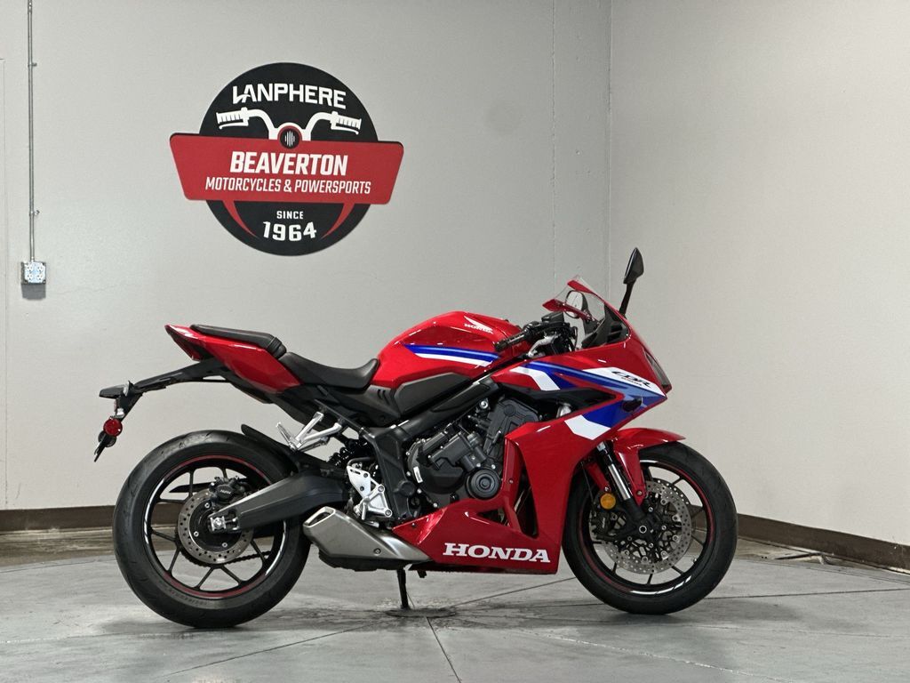 2026 Honda® CBR650R E-Clutch BASE in Tigard, OR