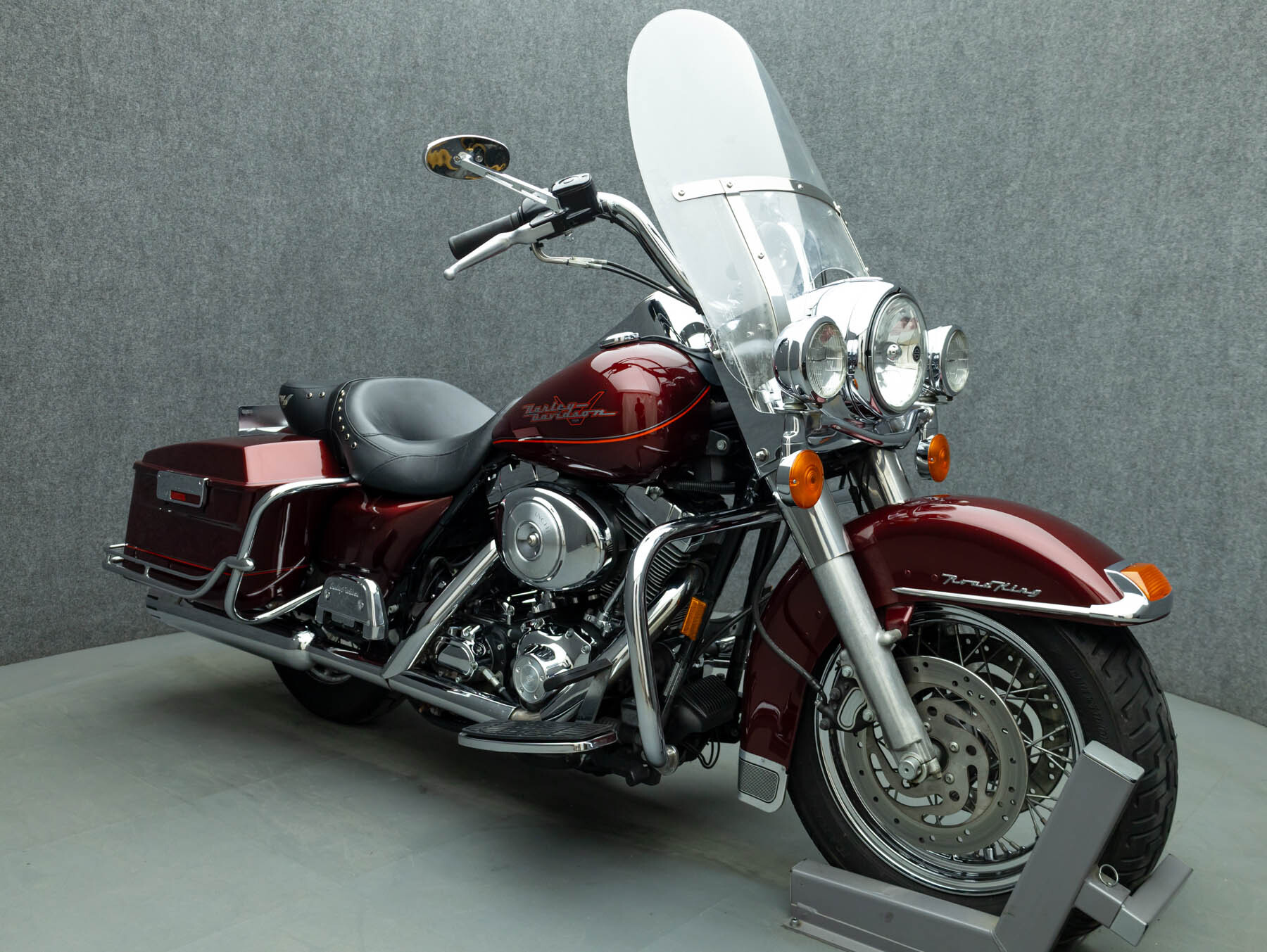 2000 Harley Davidson FLHR ROAD KING in Pembroke, NH