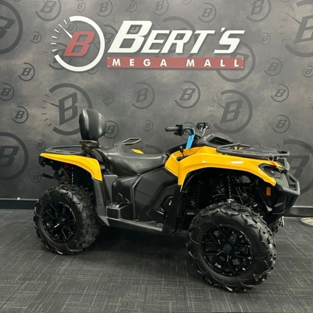 2023 Can-Am 0001YPG00 PRO LIMITED in covina CA