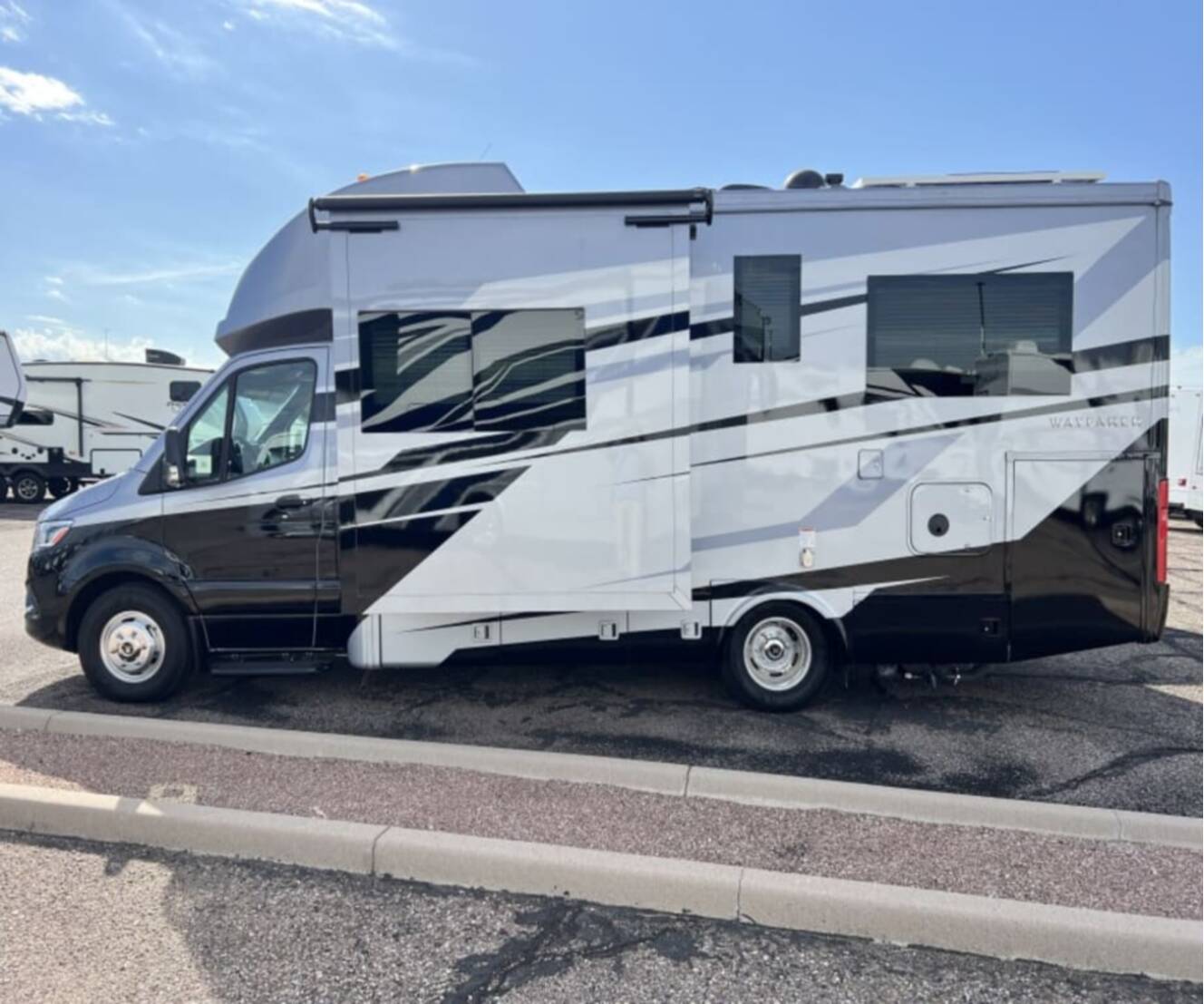 A photo of this 2025 Tiffin WAYFARER 25XLW