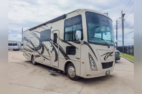 2017 Thor Motor Coach Windsport 29M in katy TX