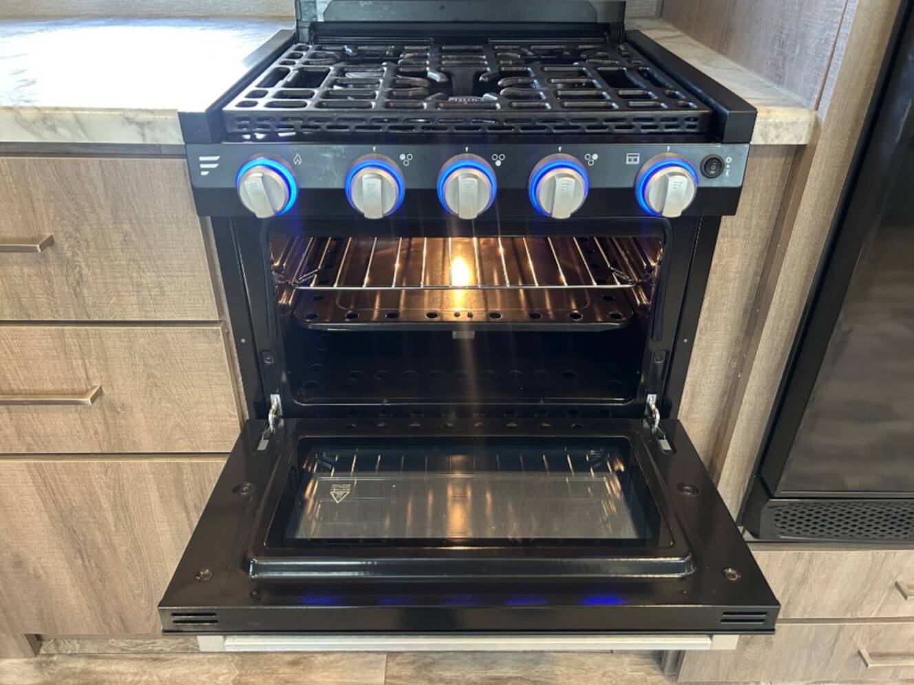 A photo of this 2023 Grand Design Imagine 2800BH